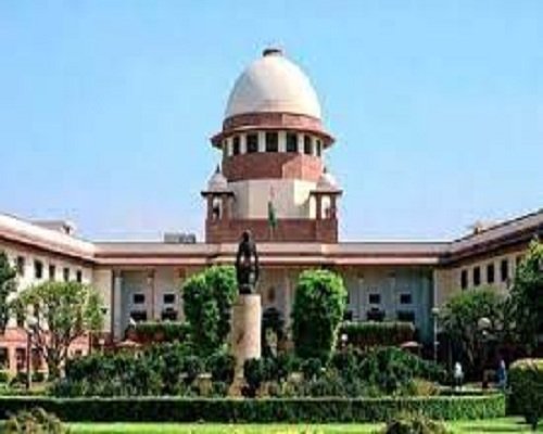 पटाखा निर्माता प्रतिबंधित पदार्थ हरित पटाखों के रूप में इस्तेमाल कर रहे : न्यायालय