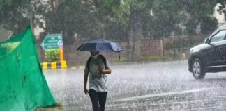 Raining in lucknow