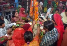 बुद्धेश्वर महादेव मंदिर में गूंज उठा बम-बम भोले